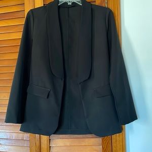 WOMAN’S BLAZER